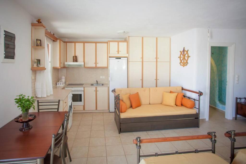 White Dreams Studio Mykonos Town Εξωτερικό φωτογραφία